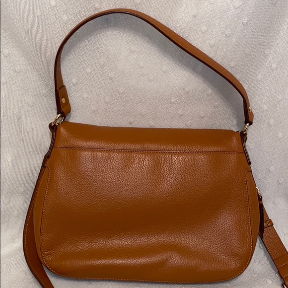 *SOLD*Nordstrom Bella Leather Crossbody Bag - Picture 4 of 14